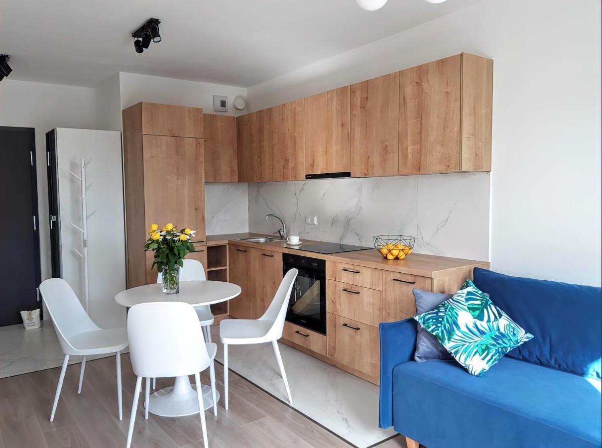 Apartamenty Fuzja - Komfortowe Mieszkania Blisko Centrum Lodzi Garaz Ngoại thất bức ảnh