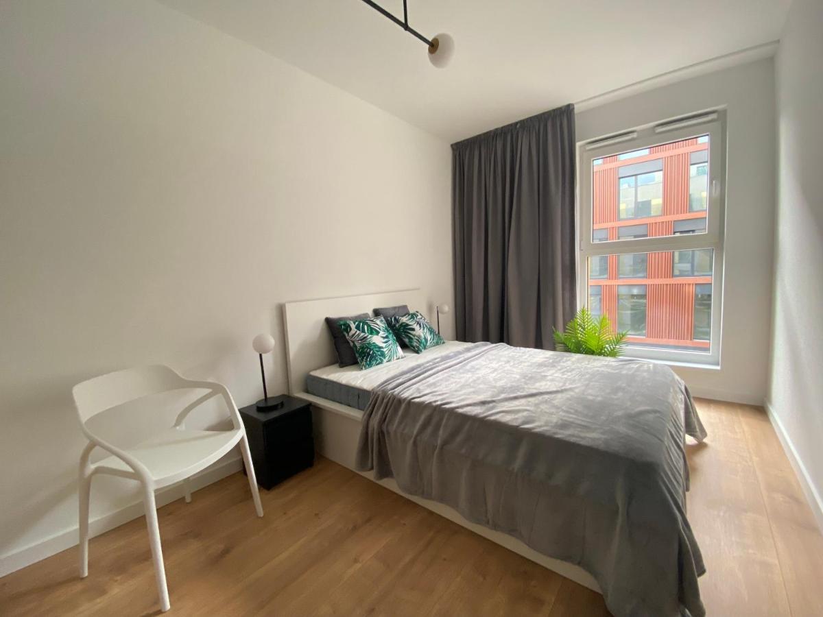 Apartamenty Fuzja - Komfortowe Mieszkania Blisko Centrum Lodzi Garaz Ngoại thất bức ảnh