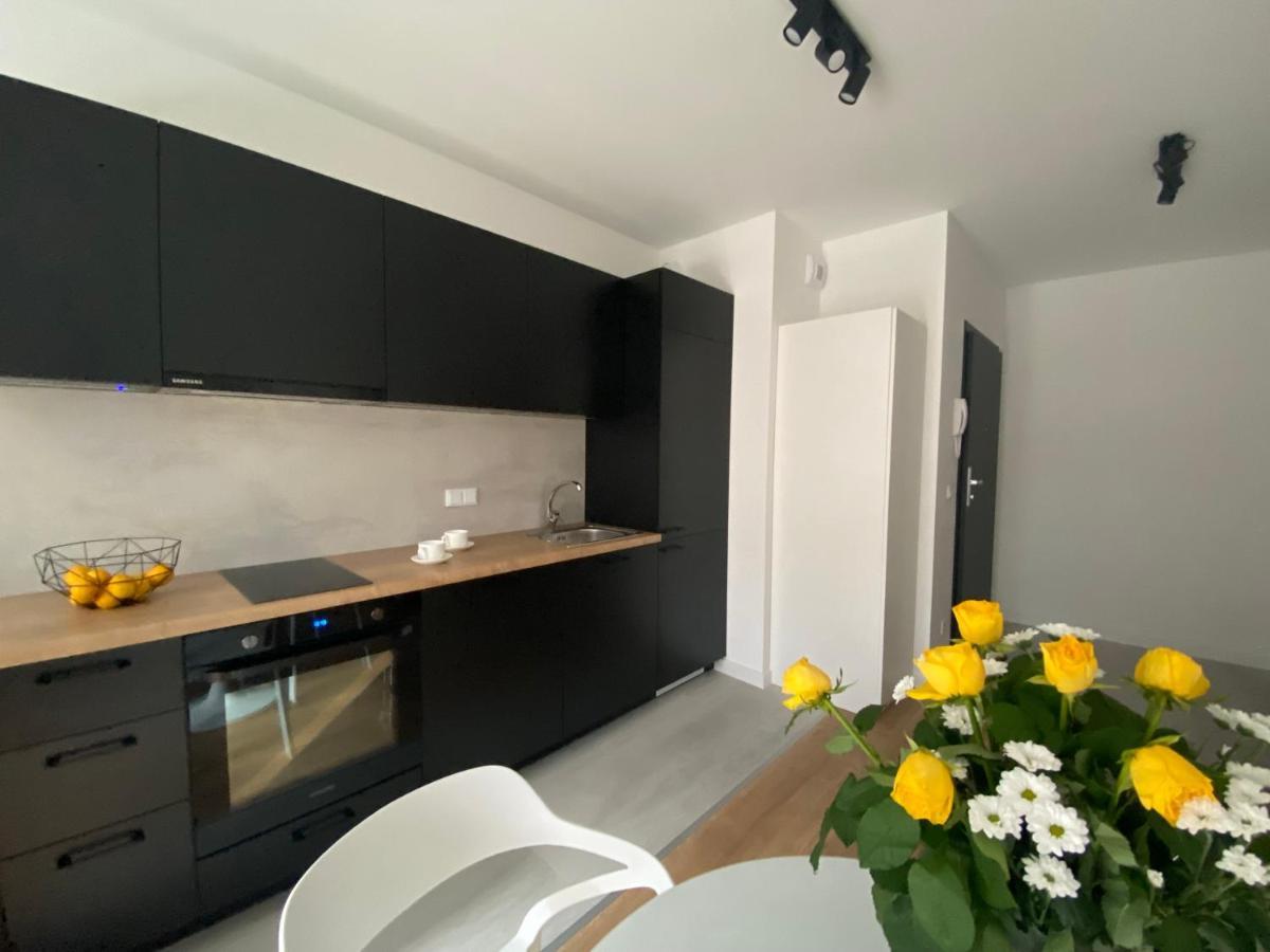 Apartamenty Fuzja - Komfortowe Mieszkania Blisko Centrum Lodzi Garaz Ngoại thất bức ảnh