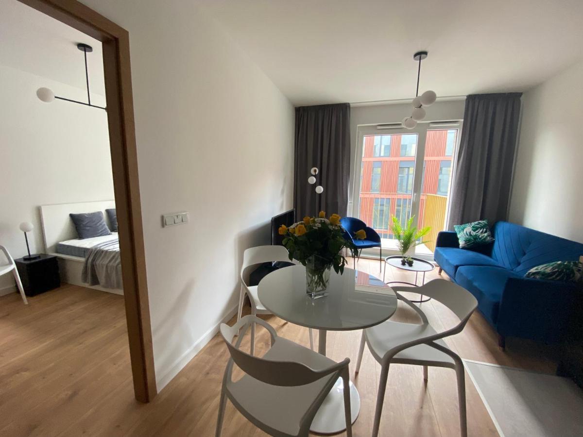 Apartamenty Fuzja - Komfortowe Mieszkania Blisko Centrum Lodzi Garaz Ngoại thất bức ảnh