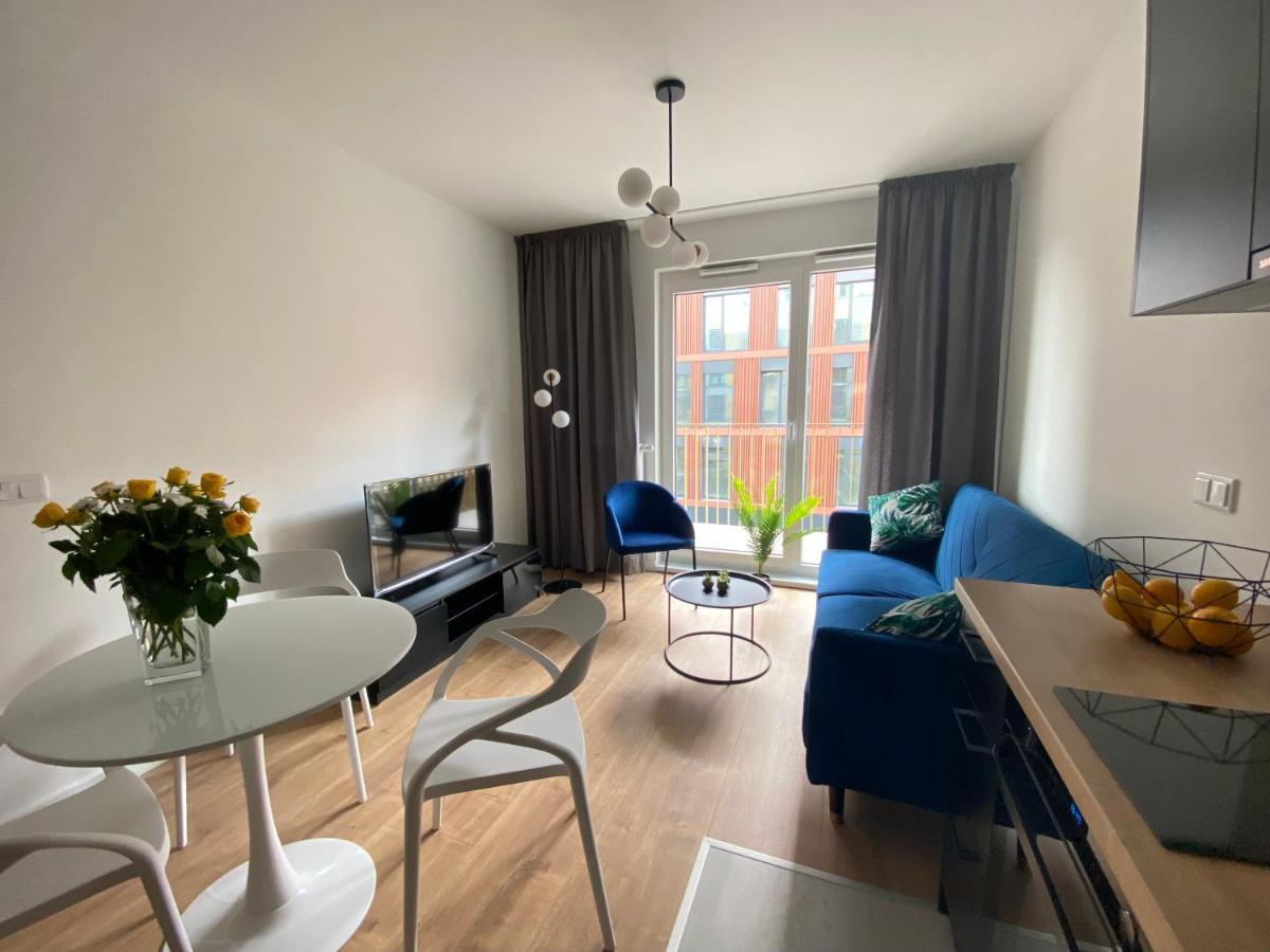 Apartamenty Fuzja - Komfortowe Mieszkania Blisko Centrum Lodzi Garaz Ngoại thất bức ảnh