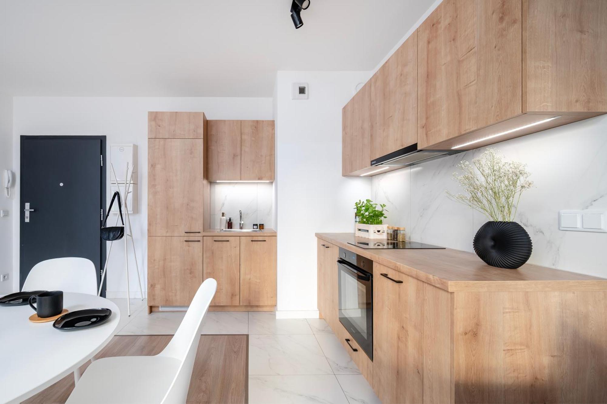 Apartamenty Fuzja - Komfortowe Mieszkania Blisko Centrum Lodzi Garaz Ngoại thất bức ảnh